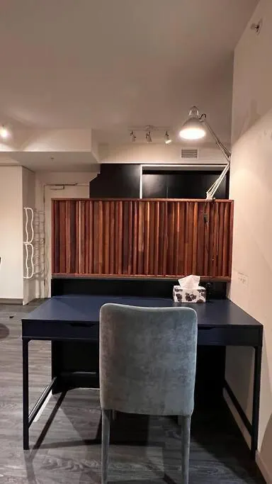 South Brisbane One Bedroom Apartment